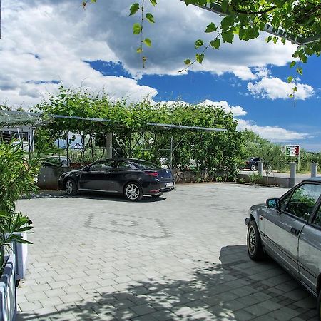 Apartments Peran Šibenik Rom bilde