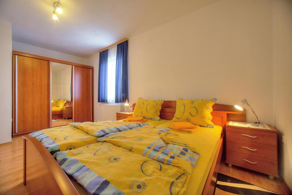 Apartments Peran Šibenik Rom bilde